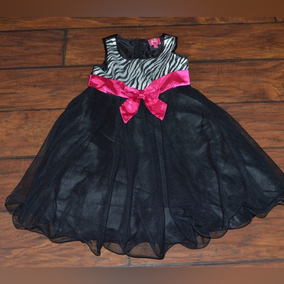 Girl’s Size 7 Pinky Semi Formal Black Zebra Print Dress Sequins Pink Bow Ruffles - Picture 1 of 5